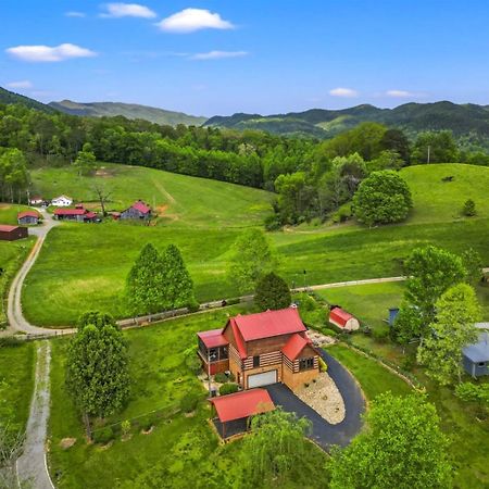 Hidden Star Hideaway-Blackberry Farm-Smoky Mtn Nat Park-Hot Tub- Fire Pit- Fenced Yard- Pet Friendly Walland Luaran gambar