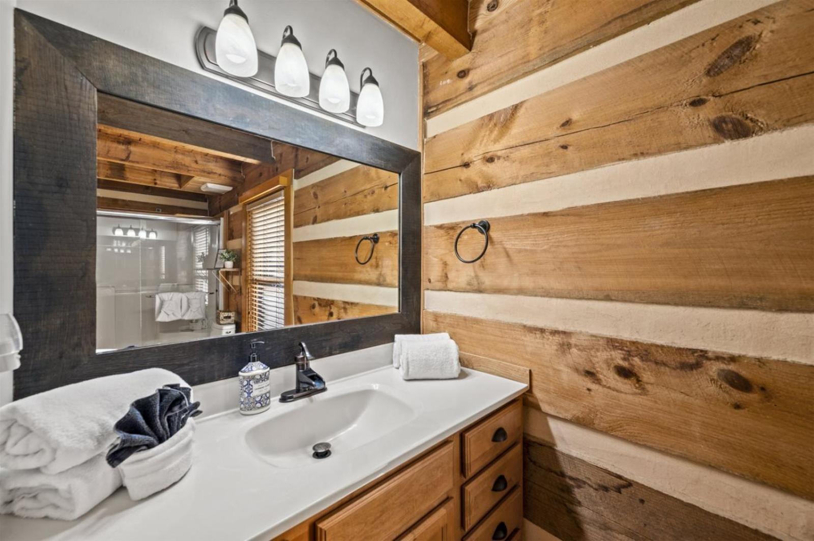 Hidden Star Hideaway-Blackberry Farm-Smoky Mtn Nat Park-Hot Tub- Fire Pit- Fenced Yard- Pet Friendly Walland Luaran gambar