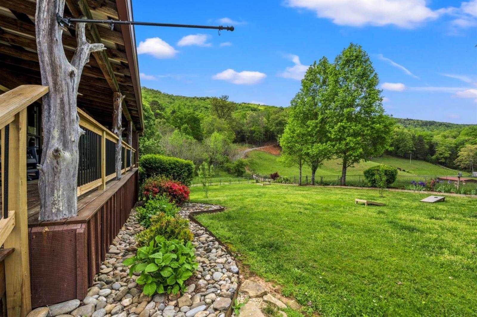 Hidden Star Hideaway-Blackberry Farm-Smoky Mtn Nat Park-Hot Tub- Fire Pit- Fenced Yard- Pet Friendly Walland Luaran gambar