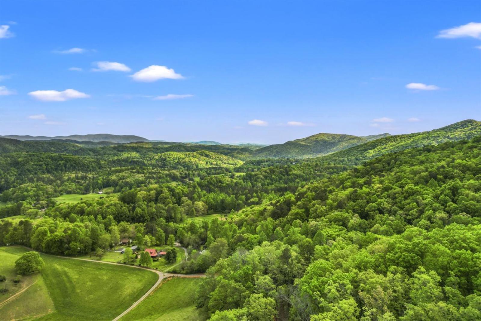 Hidden Star Hideaway-Blackberry Farm-Smoky Mtn Nat Park-Hot Tub- Fire Pit- Fenced Yard- Pet Friendly Walland Luaran gambar